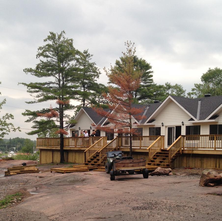 Sportsman'S Inn Resort & Marina Killarney Exterior photo